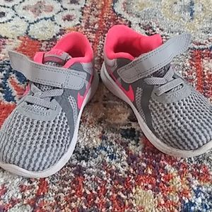 Grey nike 6c toddler